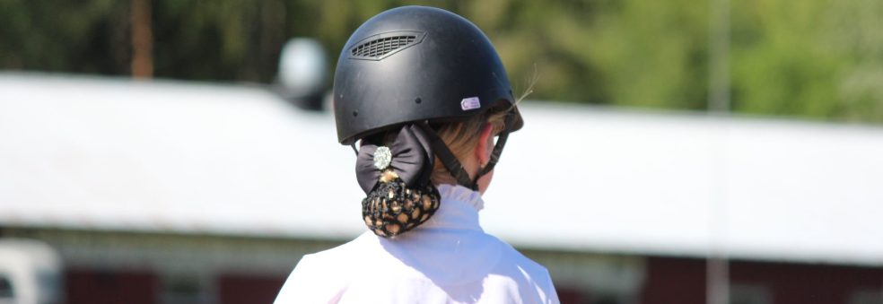 D-stevne i dressur med innlagte klubbklasser